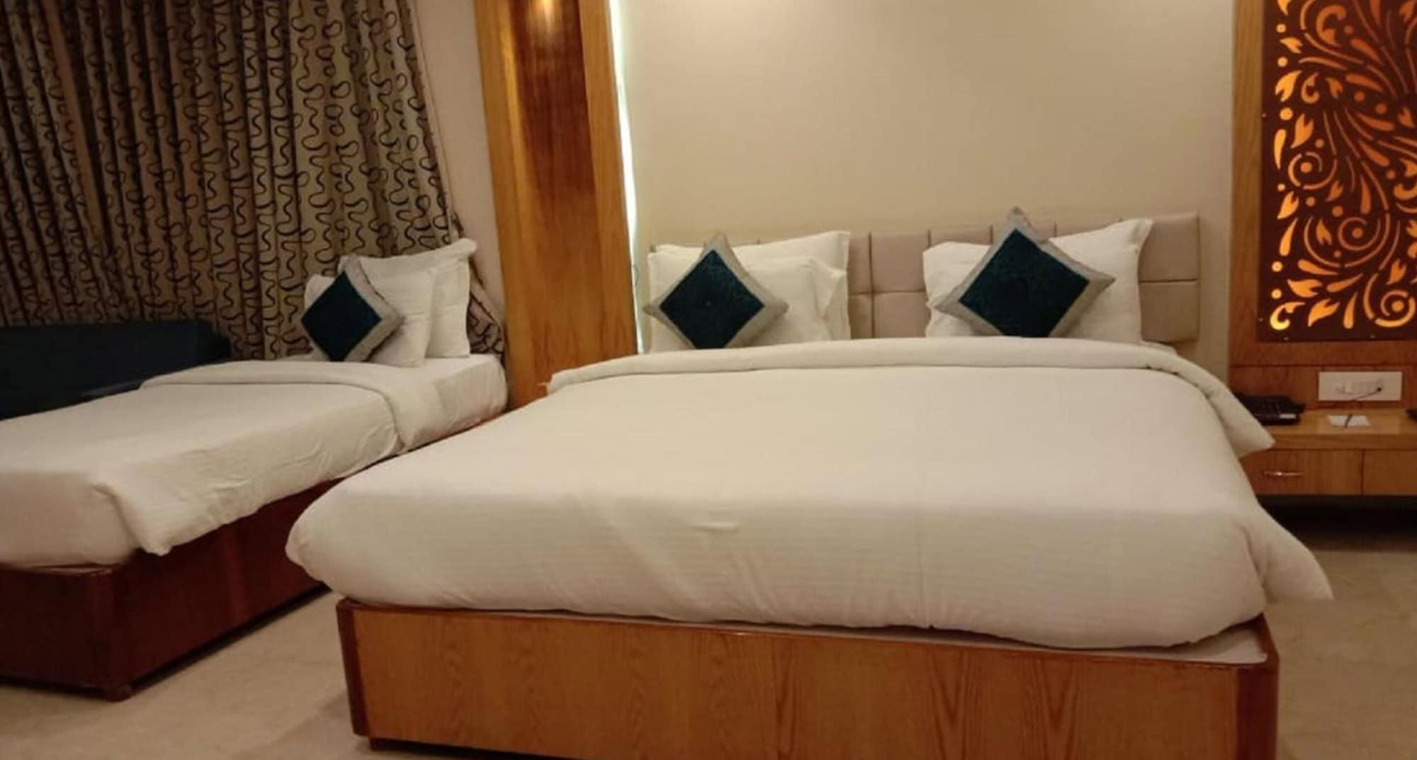 Tridev Hotel Varanasi