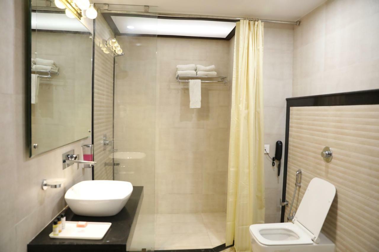 Tridev Hotel 4*